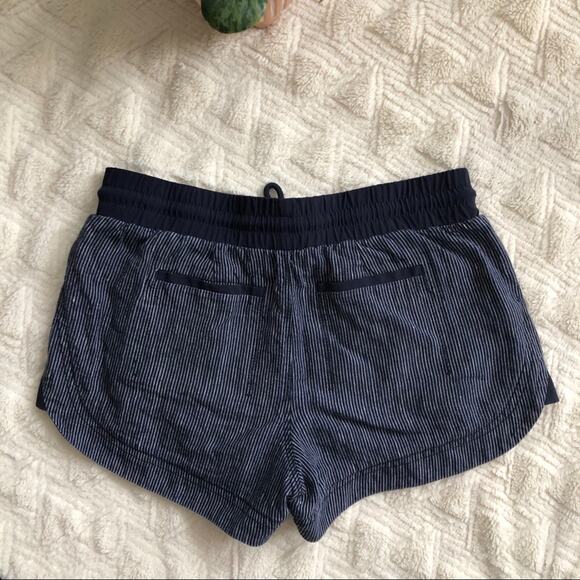 Athleta Beachside Bali Navy Linen Shorts - Picture 5 of 7